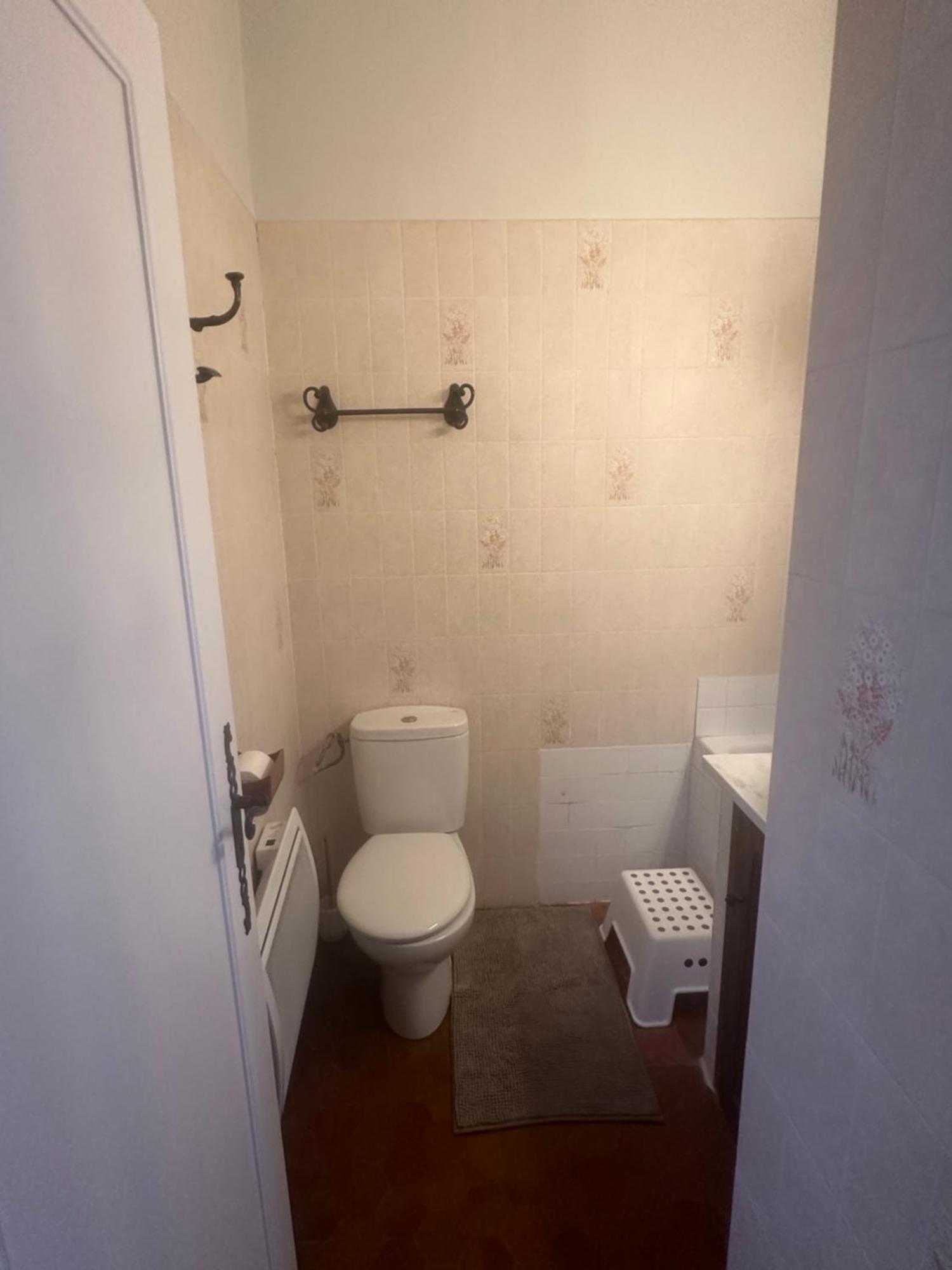 Charmante Petite Maison Avec Vue Panoramique, En Centre Historique, Proche D'Avignon, Ancienne, Renovee, Climatisee, Terrasse, Parking Public Gratuit Villeneuve-lès-Avignon Exteriör bild