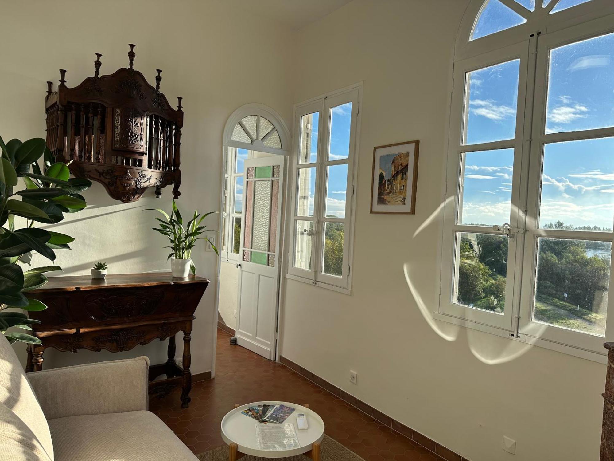 Charmante Petite Maison Avec Vue Panoramique, En Centre Historique, Proche D'Avignon, Ancienne, Renovee, Climatisee, Terrasse, Parking Public Gratuit Villeneuve-lès-Avignon Exteriör bild